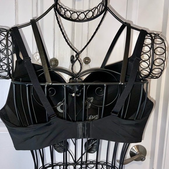 Secret Treasures Size 42C - Picture 7 of 7